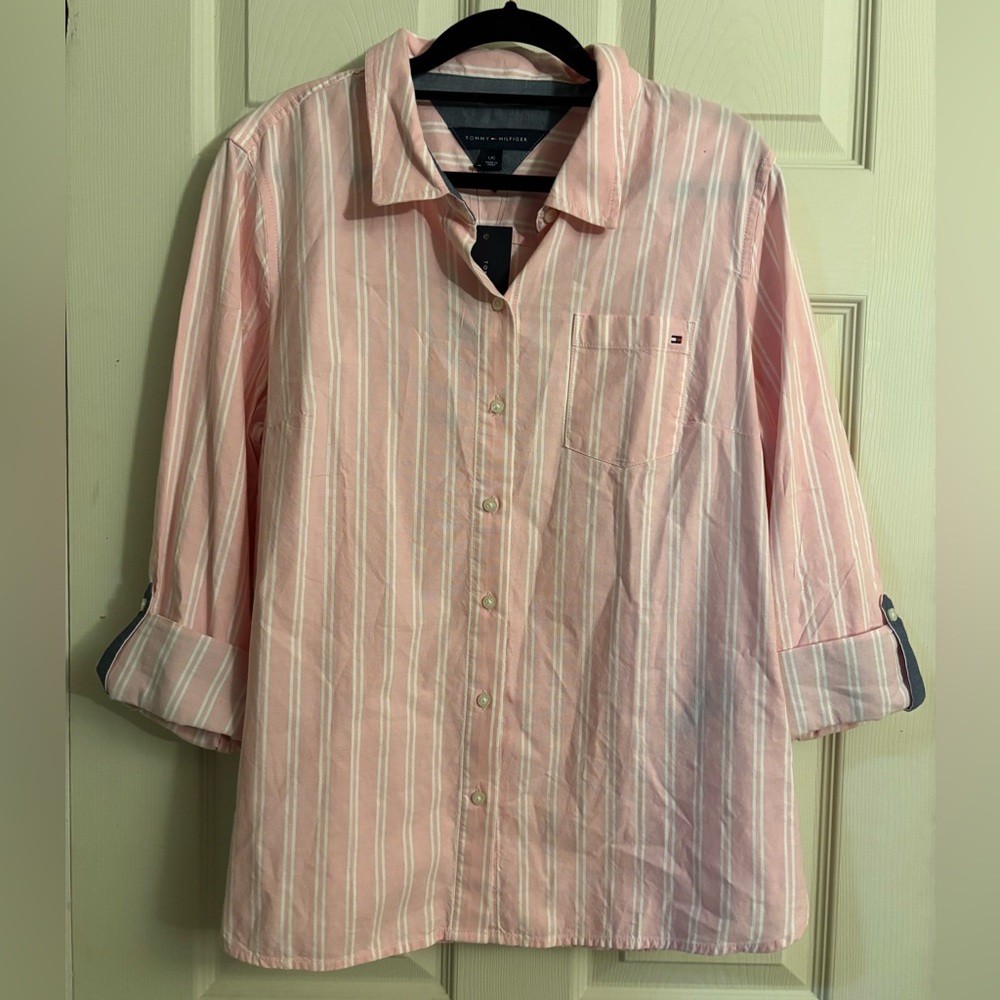 Tommy Hilfiger Women’s Pink and White Rolled Sleeves Striped Pinstripe Shirt